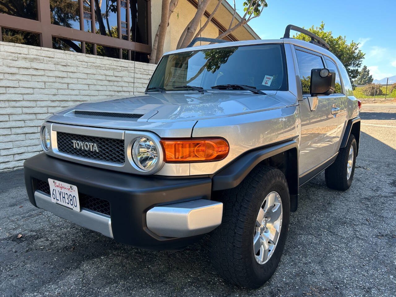 Used 2007 Toyota FJ Cruiser 4WD image 2