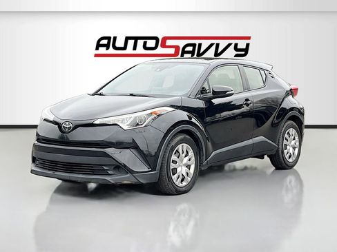Used 2019 Toyota C-HR LE FWD image 3