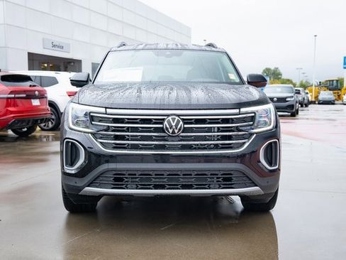 New 2026 Volkswagen Atlas SE image 8