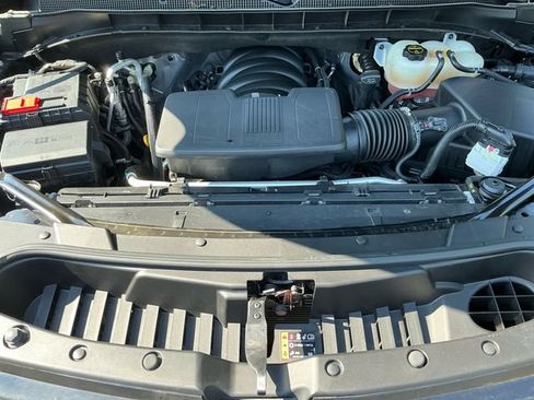 Used 2025 Chevrolet Tahoe LT AWD/4WD image 18