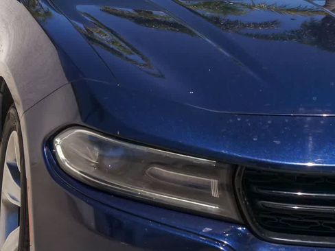 Used 2015 Dodge Charger SXT RWD image 4