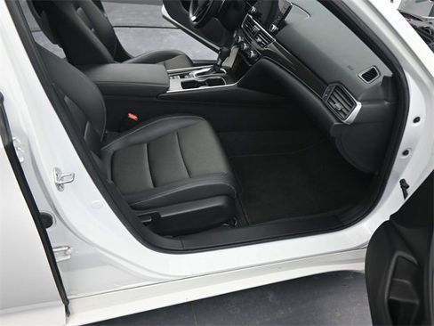 Used 2022 Honda Accord Sport image 12