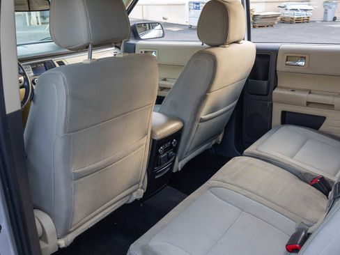Used 2014 Ford Flex SE image 16