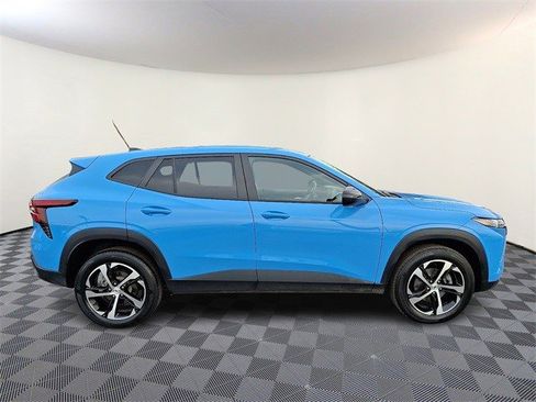 Certified 2024 Chevrolet Trax RS w/ Sunroof Package image 12