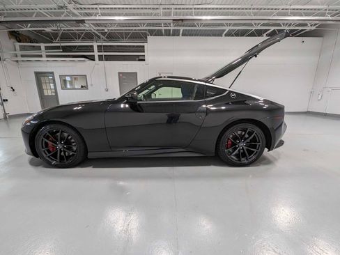 Used 2024 Nissan Z Performance w/ Floor Mat Package image 13