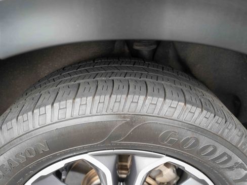 Used 2021 Honda CR-V EX-L image 31