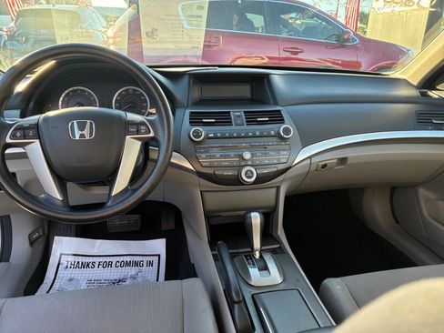 Used 2012 Honda Accord LX image 7