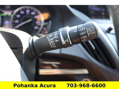 Used 2020 Acura MDX SH-AWD image 11