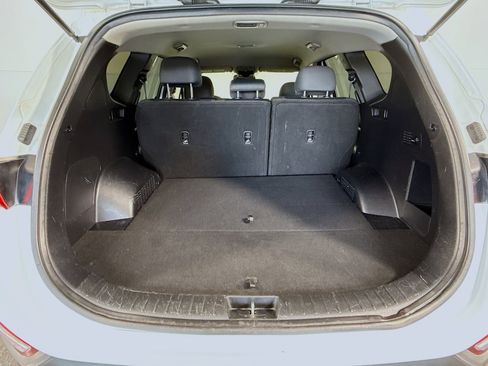 Used 2019 Hyundai Santa Fe SE image 34