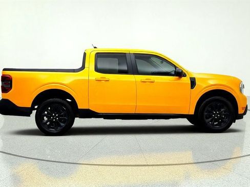 Used 2023 Ford Maverick Lariat w/ Lariat Luxury Package FWD image 4