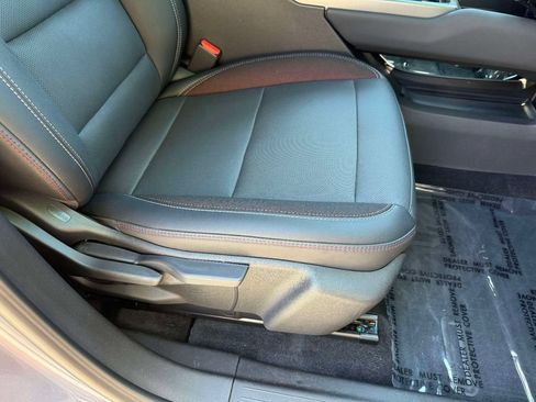 Used 2024 Chevrolet Equinox EV RS w/ Active Safety Package 3 FWD image 15