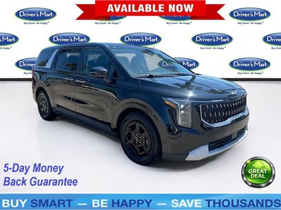 Used 2025 Kia Carnival