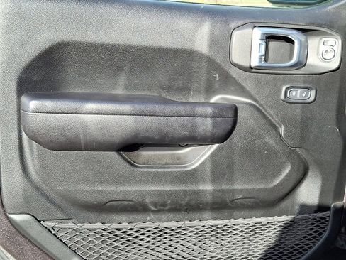 Used 2021 Jeep Wrangler Unlimited Sport image 12