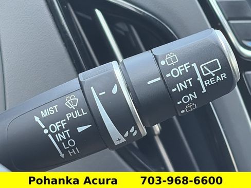 Used 2024 Acura RDX SH-AWD image 11
