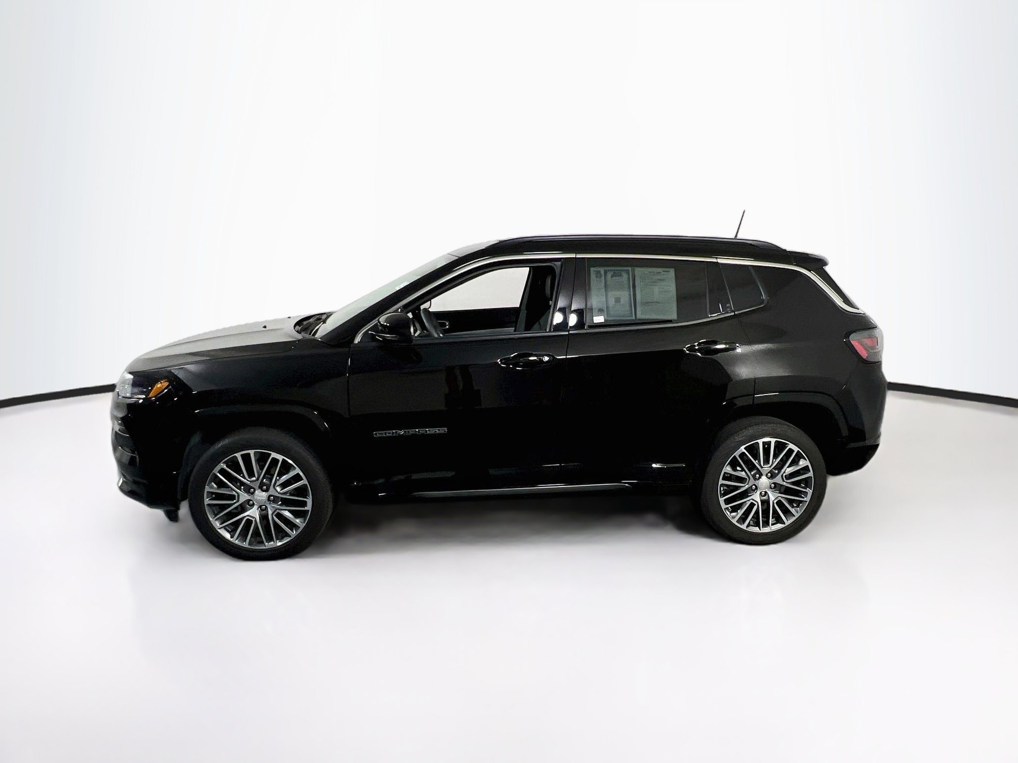 Used 2023 Jeep Compass Limited w/ Elite Group AWD/4WD image 7