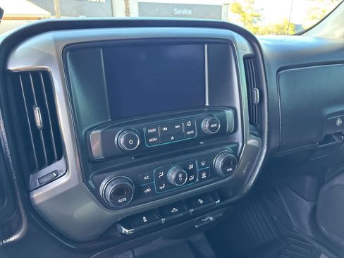 Used 2018 Chevrolet Silverado 1500 LT w/ All Star Edition AWD/4WD image 9