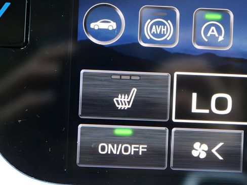 Used 2024 Subaru Outback Premium AWD/4WD image 24