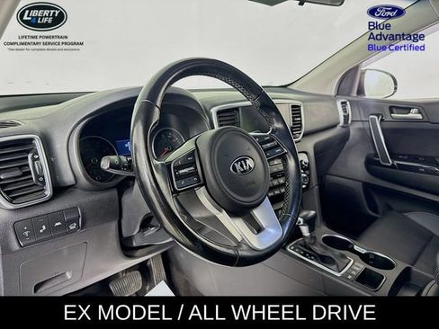 Used 2020 Kia Sportage EX image 9