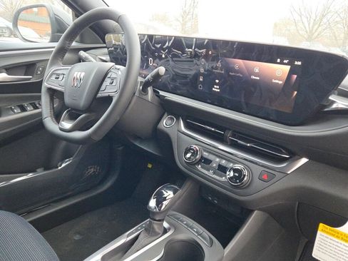 New 2026 Buick Envista Preferred image 9