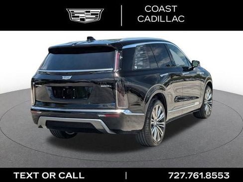 New 2026 Cadillac Vistiq Premium Luxury AWD/4WD image 6