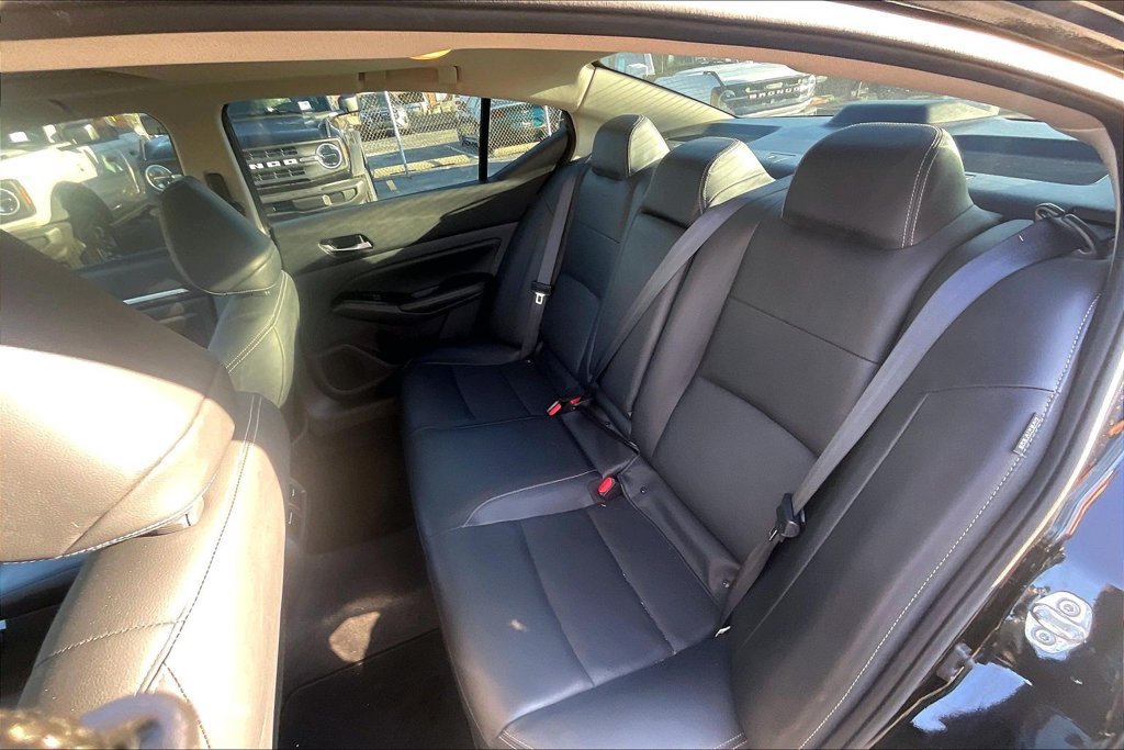 Used 2024 Nissan Altima 2.5 SL AWD/4WD image 25
