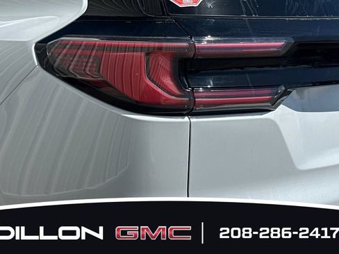 New 2026 GMC Acadia Denali w/ Super Cruise Package AWD/4WD image 26