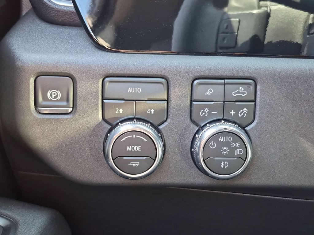 New 2026 GMC Sierra 1500 SLT w/ SLT Convenience Package AWD/4WD image 15