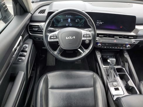 Certified 2024 Kia Telluride S w/ S Sunroof Package FWD image 13