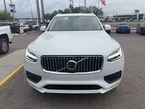 Used 2022 Volvo XC90 T5 Momentum FWD image 3
