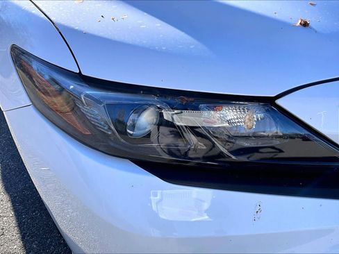 Used 2021 Toyota Camry SE image 32