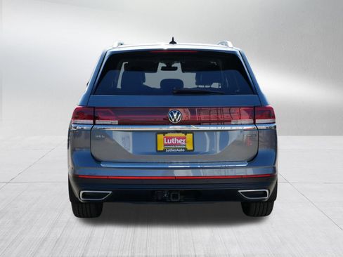 Used 2024 Volkswagen Atlas SEL AWD/4WD image 6