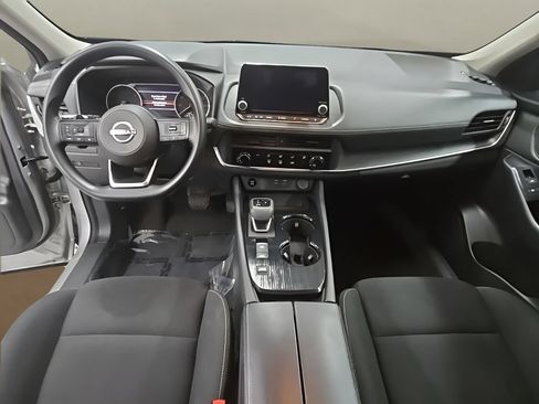 Used 2024 Nissan Rogue S FWD image 21