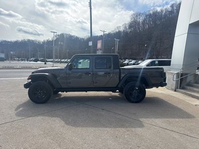 Used 2022 Jeep Gladiator Mojave w/ LED Lighting Group