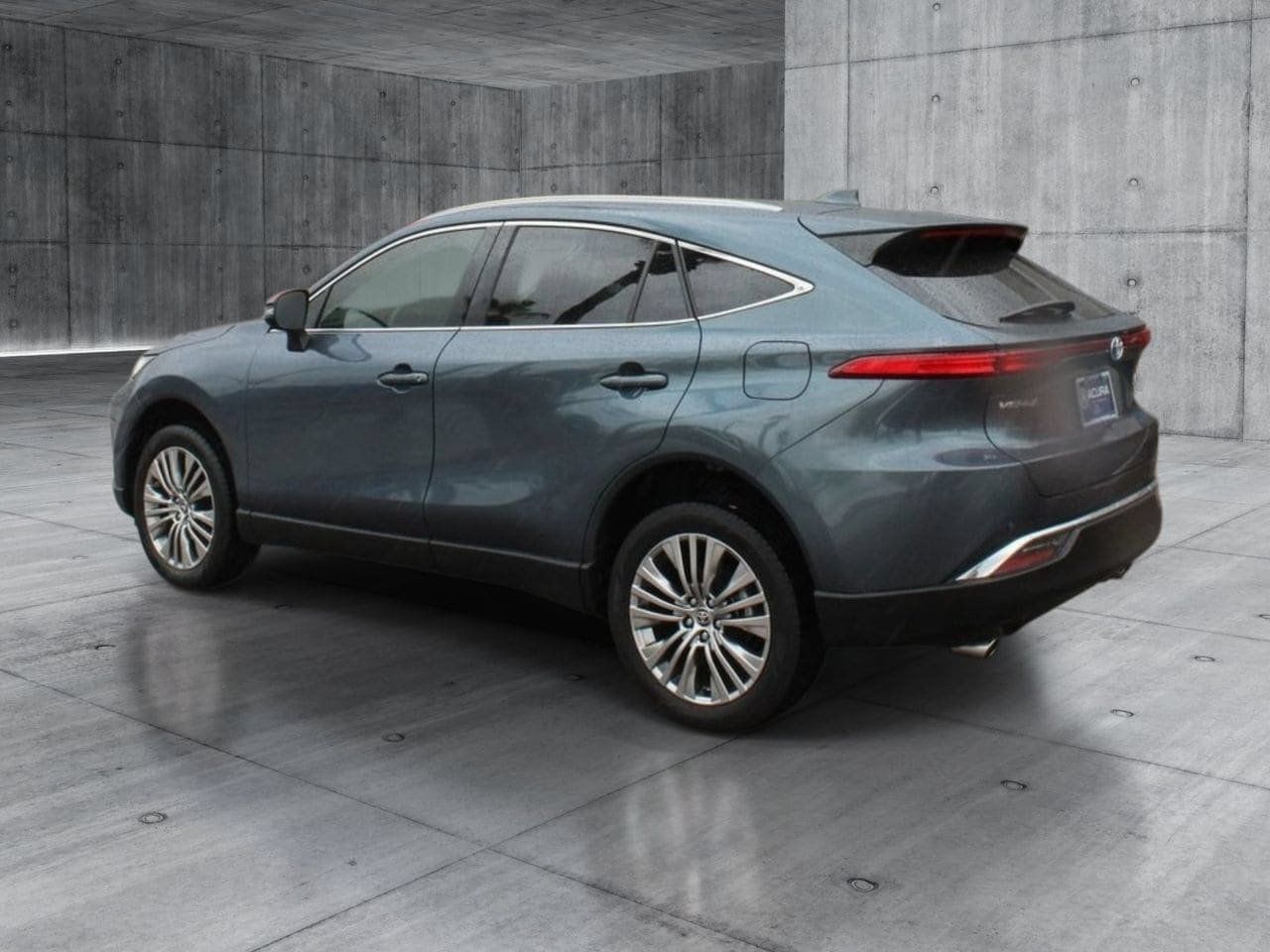 Used 2022 Toyota Venza Limited AWD/4WD image 3