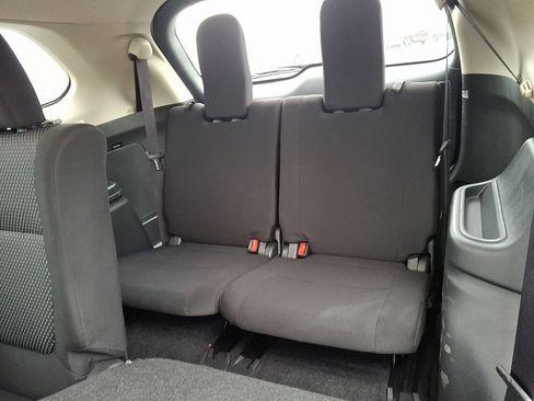 Used 2019 Mitsubishi Outlander ES image 11