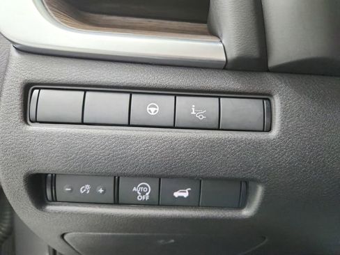 Used 2026 Nissan Rogue Platinum w/ Platinum Premium Package AWD/4WD image 29