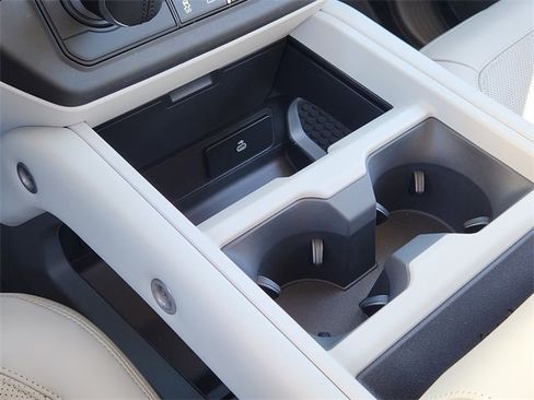 Used 2026 Land Rover Defender 110 S image 15