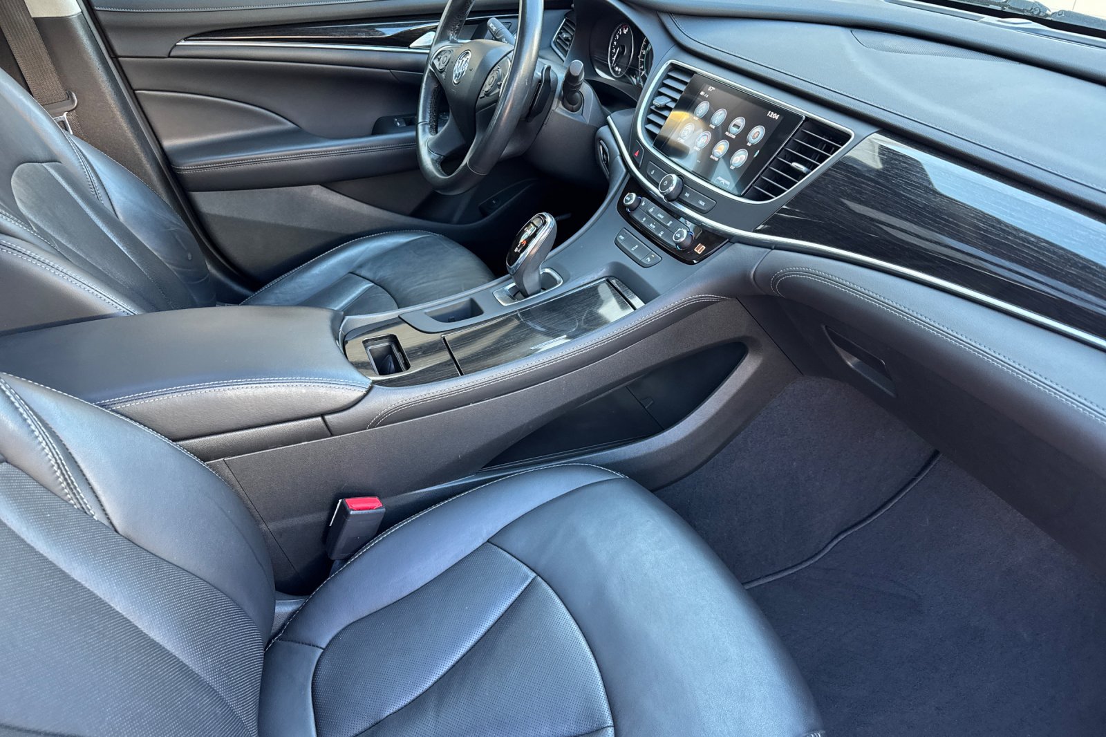 Used 2017 Buick LaCrosse Essence w/ Dynamic Driver Package FWD image 15