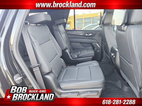 Used 2021 GMC Yukon Denali w/ Denali Ultimate Package AWD/4WD image 18