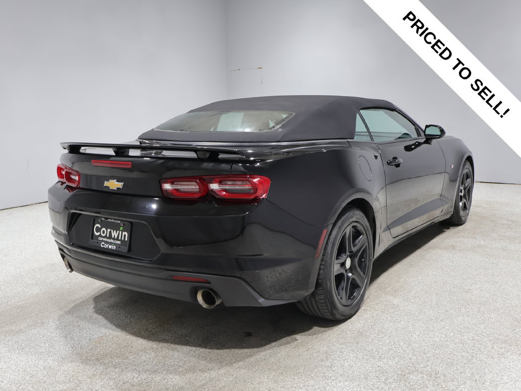 Used 2023 Chevrolet Camaro LT RWD image 2