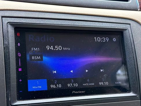 Used 2010 Buick Lucerne CX w/ CX Premium Appearance Package FWD image 16