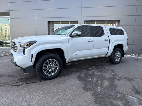 Used 2024 Toyota Tacoma Limited image 11