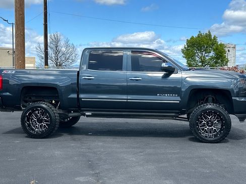Used 2017 Chevrolet Silverado 1500 LTZ Z71 w/ LTZ Plus Package AWD/4WD image 3