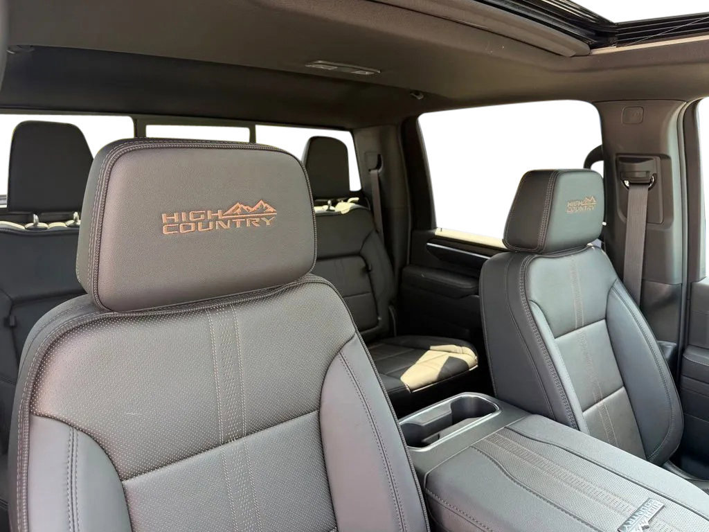 New 2026 Chevrolet Silverado 2500 High Country w/ High Country Premium Package AWD/4WD image 26