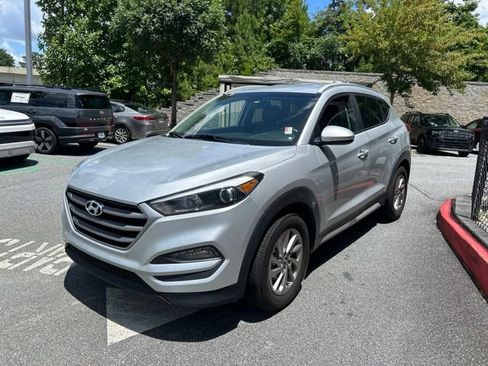 Used 2018 Hyundai Tucson SEL Plus w/ Cargo Package FWD image 3
