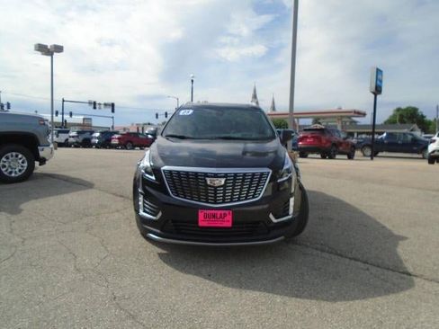 Used 2025 Cadillac XT5 Premium Luxury w/ Technology Package AWD/4WD image 2