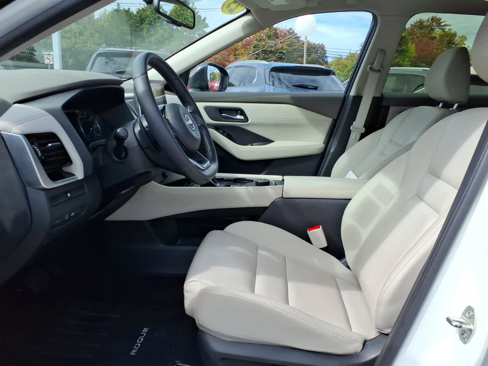 Used 2023 Nissan Rogue SL AWD/4WD image 10