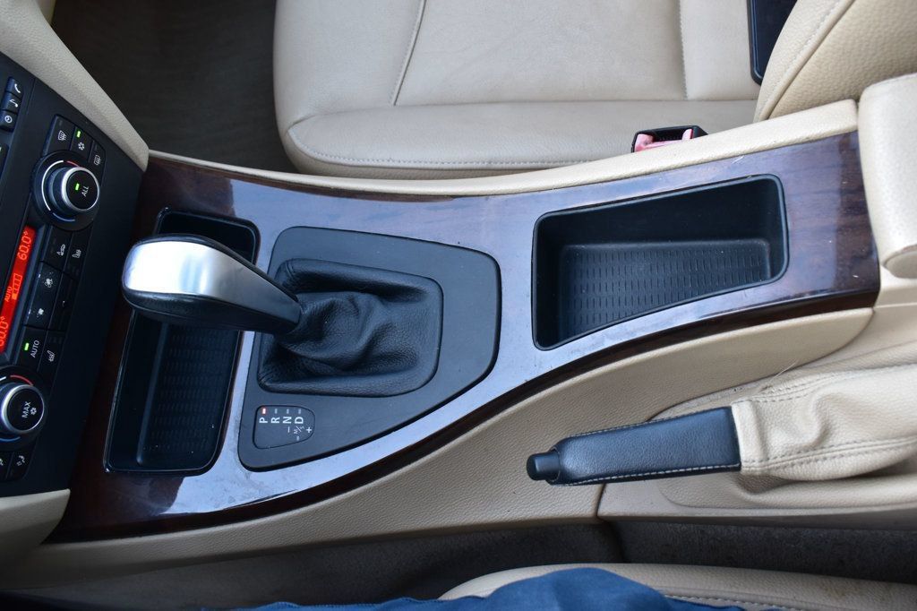 Used 2011 BMW 328i Sedan w/ Premium Pkg RWD image 30