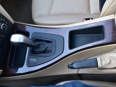 Used 2011 BMW 328i Sedan w/ Premium Pkg image 30