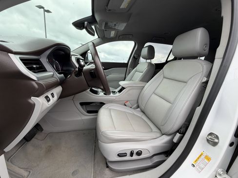 Used 2021 GMC Acadia SLT image 8